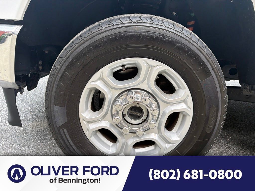 Used 2025 Ford F250 XLT AWD/4WD image 11