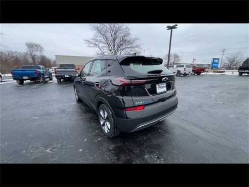 Certified 2023 Chevrolet Bolt EUV LT w/ Convenience Package image 6