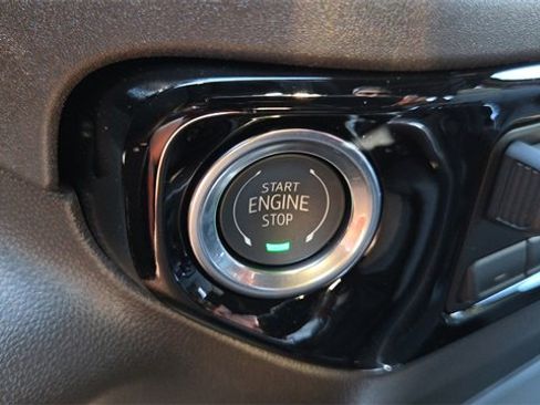 New 2026 GMC Sierra 1500 SLT w/ SLT Premium Plus Package image 40