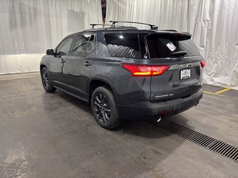 Used 2019 Chevrolet Traverse RS w/ LPO, 'HIT The Road' Package image 5