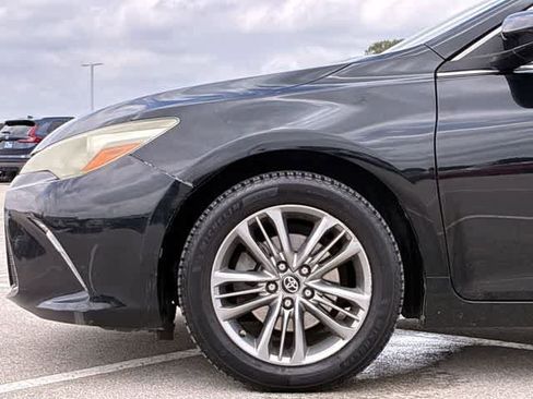 Used 2017 Toyota Camry SE FWD image 14