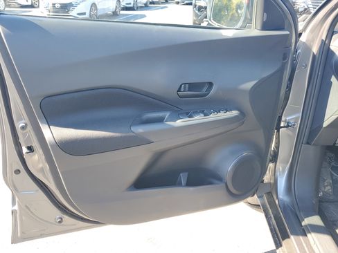 New 2025 Nissan Kicks Play S image 10