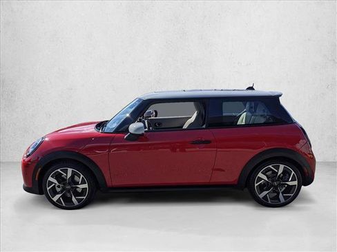 Certified 2025 MINI Cooper S image 9