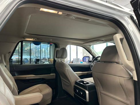 Used 2023 Ford Expedition Max Limited image 42