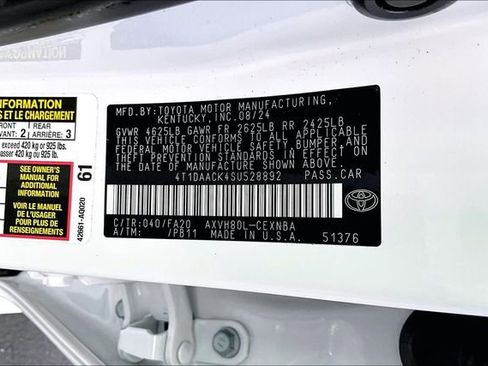 Used 2025 Toyota Camry LE image 19