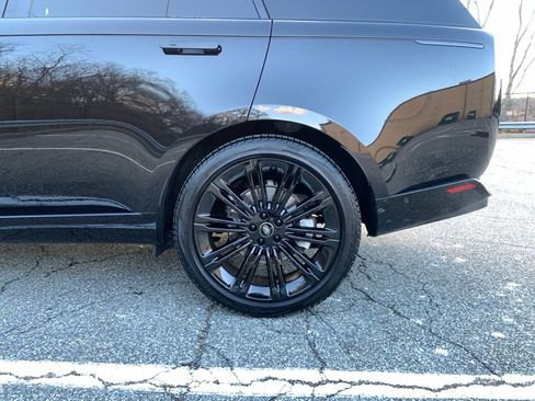 Certified 2023 Land Rover Range Rover SE image 10