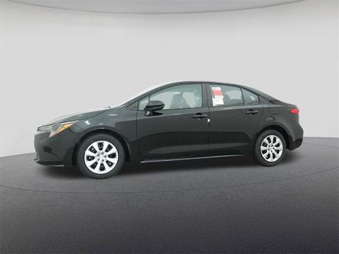 New 2026 Toyota Corolla LE image 18