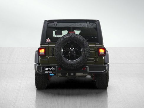 Used 2024 Jeep Wrangler Unlimited AWD/4WD image 4