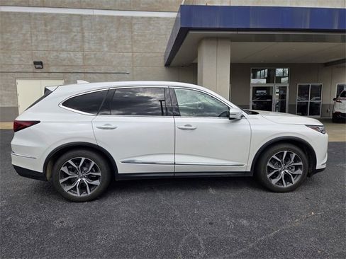 Used 2024 Acura MDX FWD w/ Technology Package image 9
