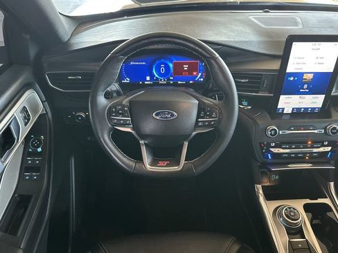 Used 2020 Ford Explorer ST w/ Premium Technology Package AWD/4WD image 15