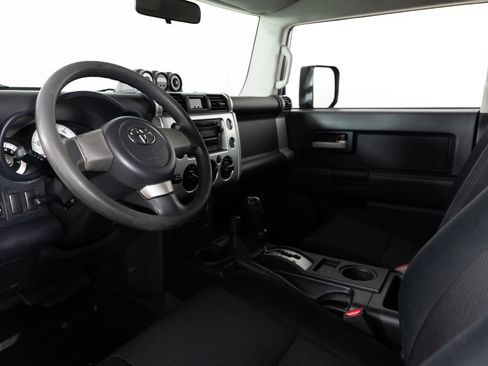Used 2008 Toyota FJ Cruiser 4WD image 13