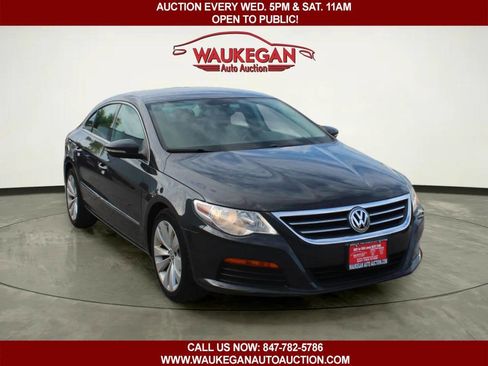 Used 2012 Volkswagen CC R-Line FWD image 3