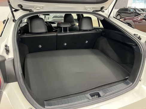Used 2016 Toyota Prius Three Touring FWD image 22