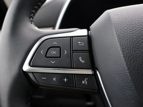 Used 2021 Toyota Highlander XLE image 27