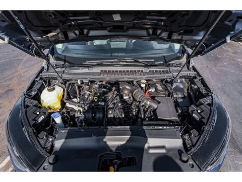 Used 2024 Ford Edge Titanium image 28