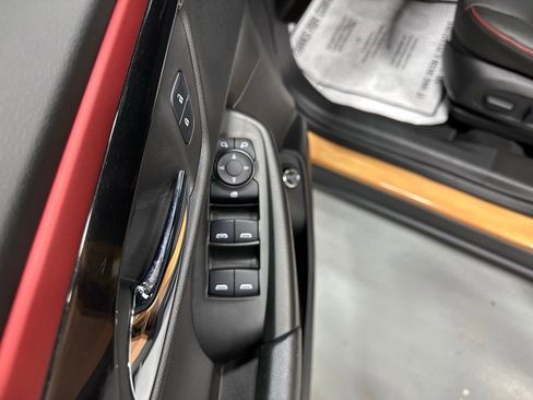 Used 2024 Chevrolet TrailBlazer RS w/ Convenience Package image 9