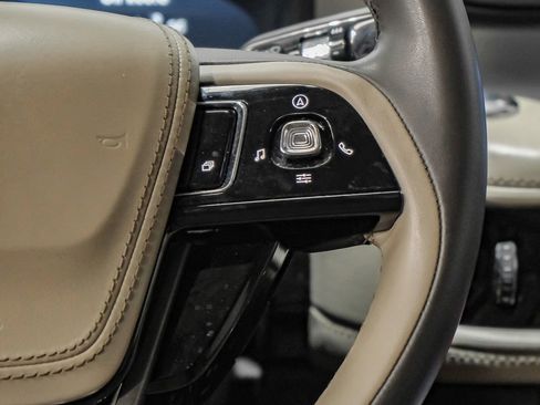 Used 2022 Lincoln Aviator 2WD image 17