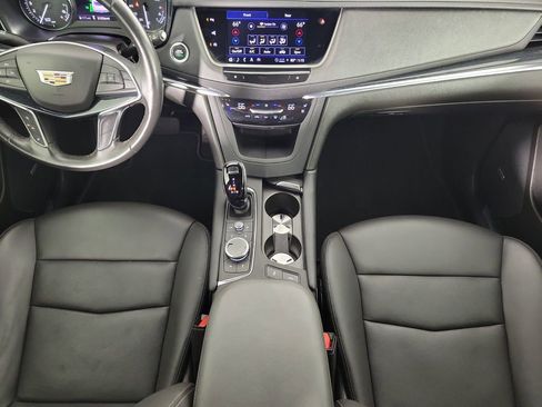 Certified 2024 Cadillac XT5 Premium Luxury w/ Technology Package FWD image 15