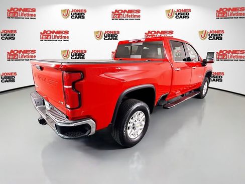 Used 2024 Chevrolet Silverado 3500 LTZ w/ LTZ Convenience Package AWD/4WD image 17