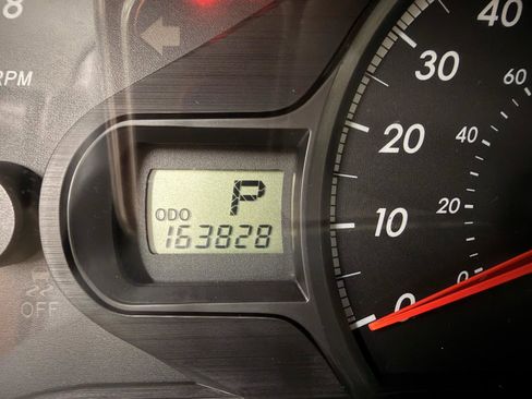 Used 2014 Toyota Sienna LE FWD image 21