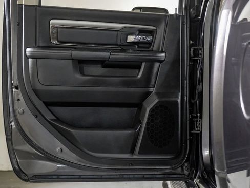 Used 2018 RAM 2500 Big Horn w/ Sport Appearance Group AWD/4WD image 36