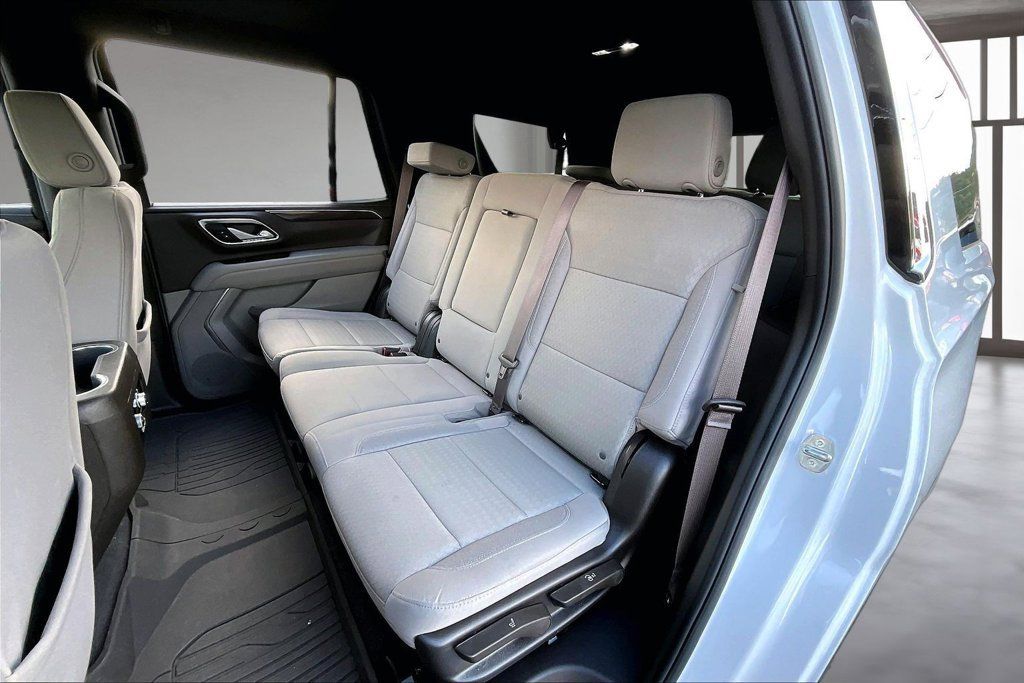 Used 2024 GMC Yukon SLE w/ Gmc Pro Safety Plus Package AWD/4WD image 26