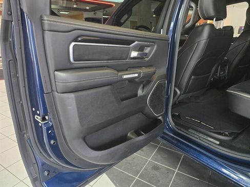 Used 2020 RAM 1500 Laramie w/ Sport Appearance Package AWD/4WD image 10