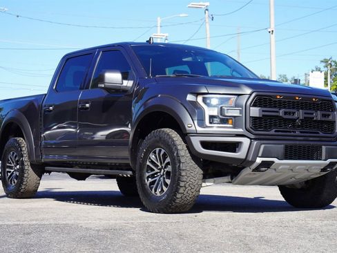 Used 2019 Ford F150 Raptor w/ Equipment Group 802A Luxury AWD/4WD image 15