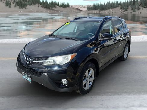 Used 2014 Toyota RAV4 XLE AWD/4WD image 7