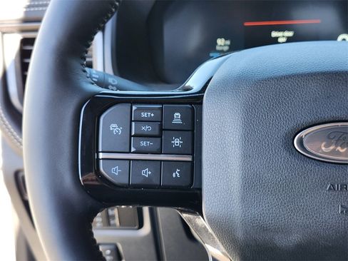 New 2023 Ford F150 Lightning Platinum image 28