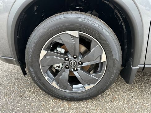 New 2026 Nissan Rogue SV image 11