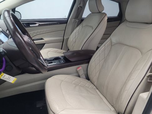 Used 2017 Ford Fusion Platinum image 17