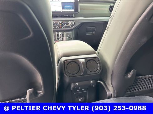 Used 2025 Jeep Gladiator Mojave image 21