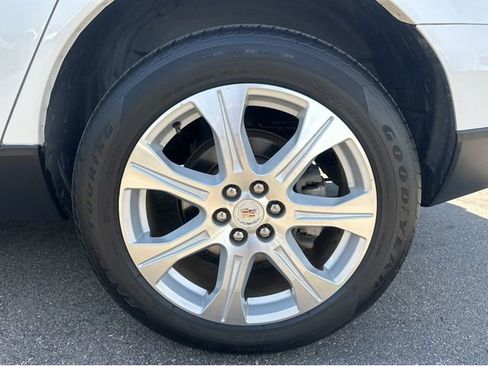 Used 2015 Cadillac SRX Performance w/ Driver Awareness Package image 4