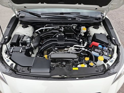 Certified 2021 Subaru Crosstrek 2.0i Premium w/ Moonroof Package image 35