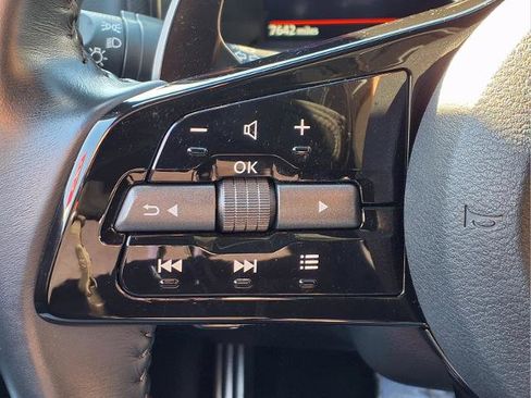 Certified 2024 Nissan Z Performance w/ Floor Mat Package image 18