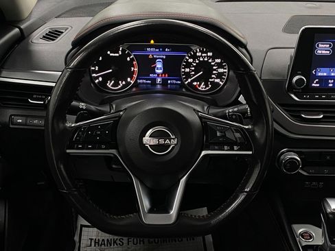 Used 2024 Nissan Altima 2.5 SR image 14