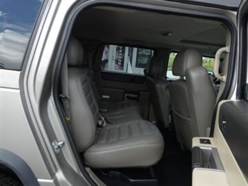 Used 2003 HUMMER H2 w/ Preferred Equipment Group image 53