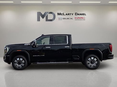 Used 2025 GMC Sierra 2500 Denali w/ Denali Reserve Package image 3