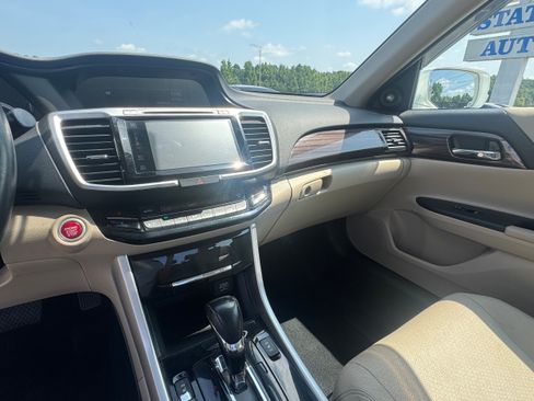Used 2016 Honda Accord EX-L image 13