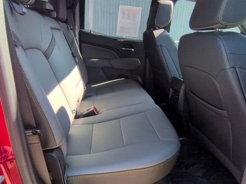 Used 2025 Chevrolet Colorado ZR2 w/ Technology Package image 30