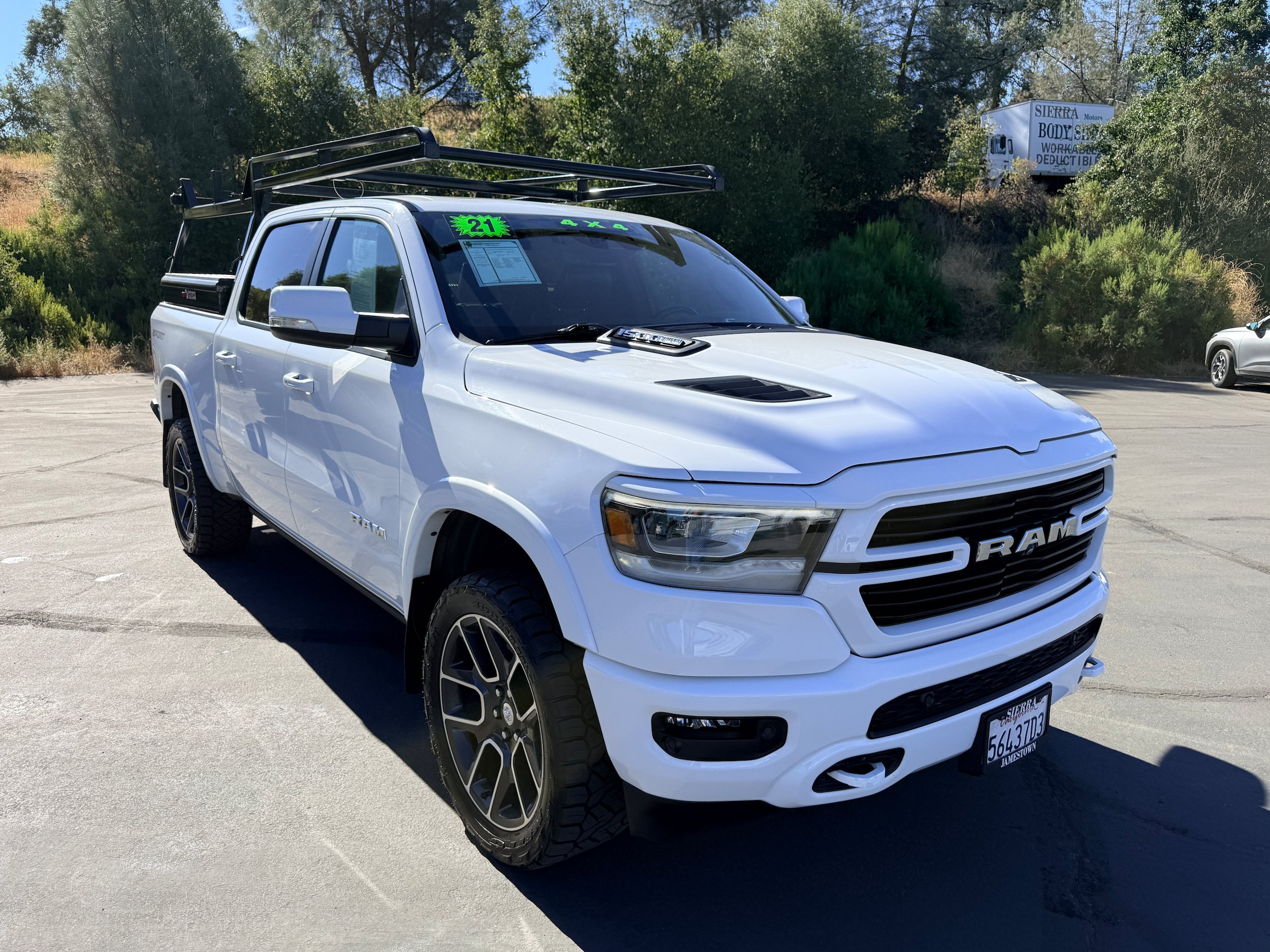 Used 2021 RAM 1500 Laramie AWD/4WD image 4