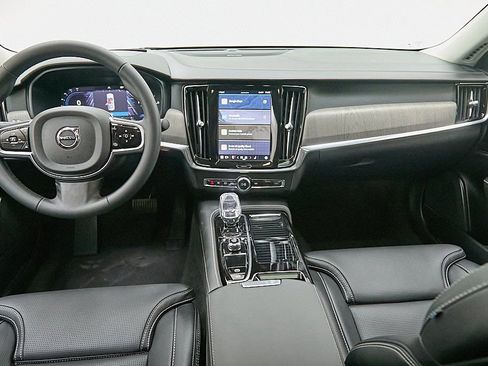 Certified 2024 Volvo S90 T8 Ultimate image 23