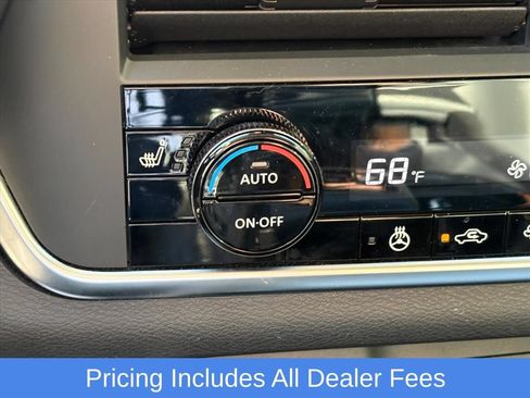 Used 2026 Nissan Rogue SV w/ SV Premium Package AWD/4WD image 12