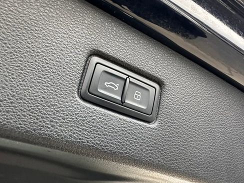 Used 2017 Audi Q7 3.0T Prestige image 33