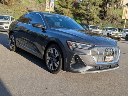 Used 2021 Audi e-tron Premium Plus w/ Premium Plus Package image 7