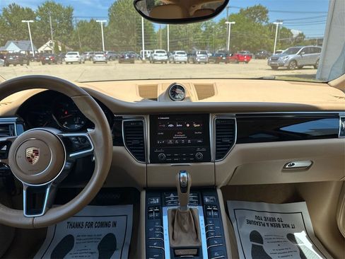 Used 2017 Porsche Macan AWD/4WD image 13