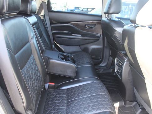 Used 2019 Nissan Murano Platinum image 23
