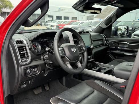Used 2023 RAM 1500 Laramie AWD/4WD image 15