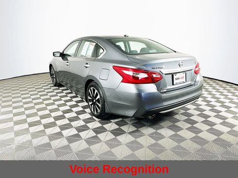 Used 2017 Nissan Altima 2.5 SV image 8